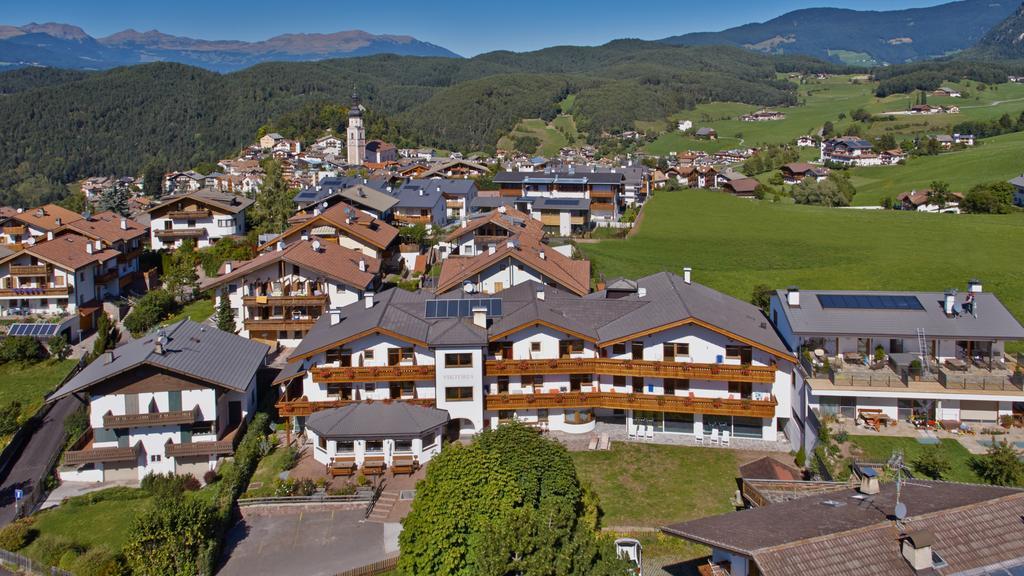 Hotel Viktoria Кастельротто Экстерьер фото