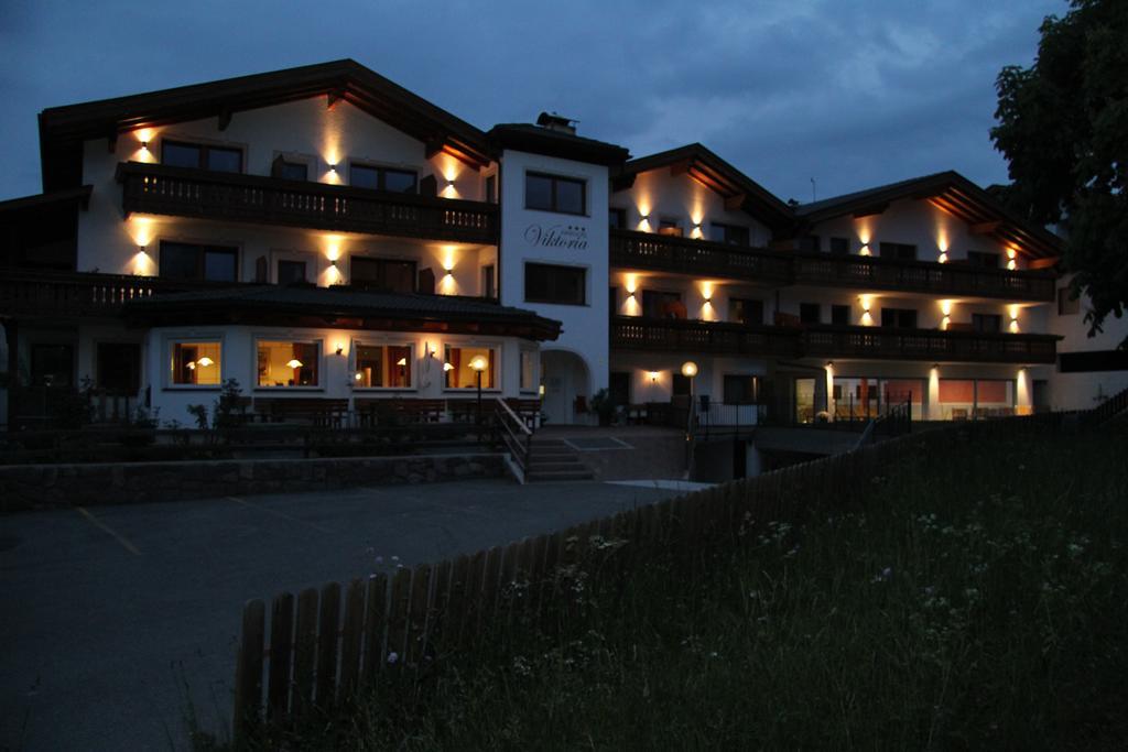 Hotel Viktoria Кастельротто Экстерьер фото